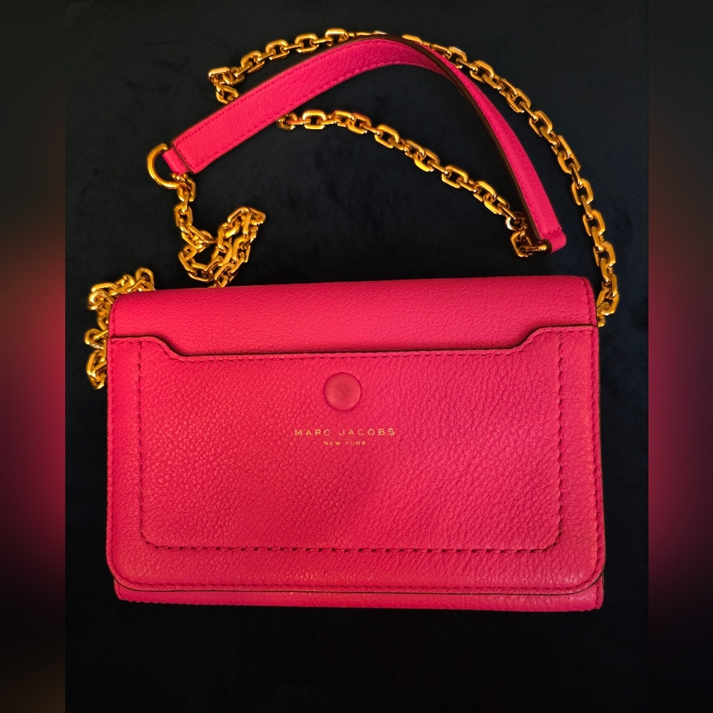 NWOT Marc Jacobs Leather Chain-Link Crossbody Bag